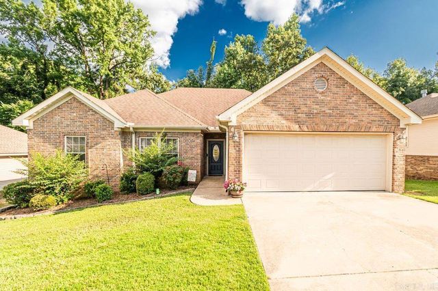 2521 Springhill Village Dr, Bryant, AR 72022