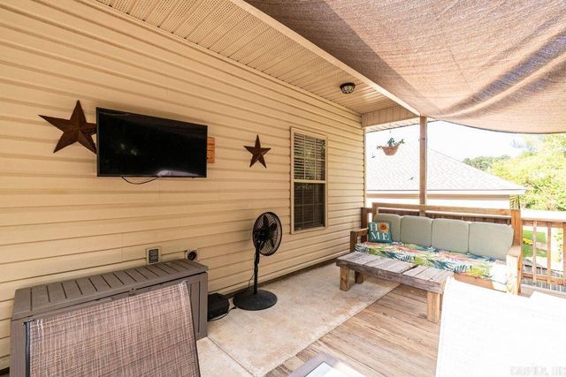 2521 Springhill Village Dr, Bryant, AR 72022