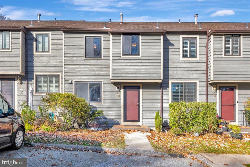 12 STONERIDGE CT #26, Baltimore, MD 21239