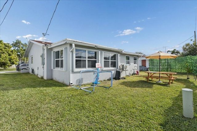 4805 NW 25th Terrace, Fort Lauderdale, FL 33309