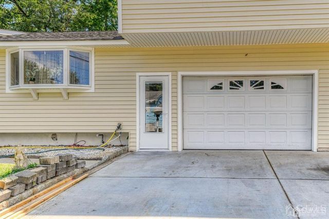 22 Baker Drive, Helmetta, NJ 08828