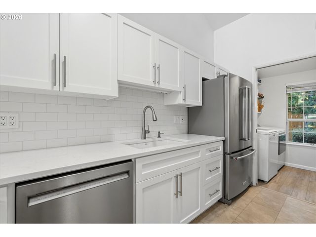 13775 Sw SCHOLLS FERRY Rd 23, Beaverton, OR 97008