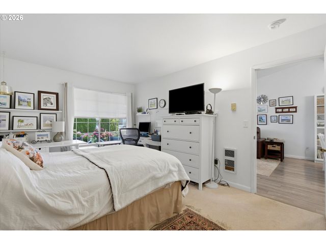 13775 Sw SCHOLLS FERRY Rd 23, Beaverton, OR 97008