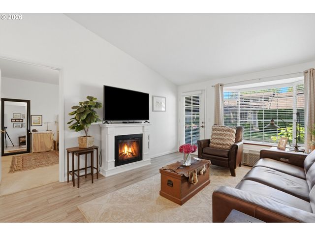 13775 Sw SCHOLLS FERRY Rd 23, Beaverton, OR 97008
