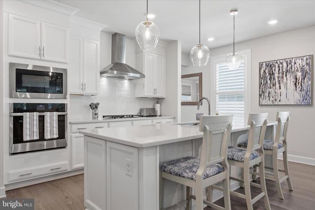 1216 SCULTHORPE DR, West Chester, PA 19380