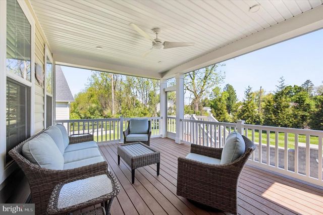 1216 SCULTHORPE DR, West Chester, PA 19380
