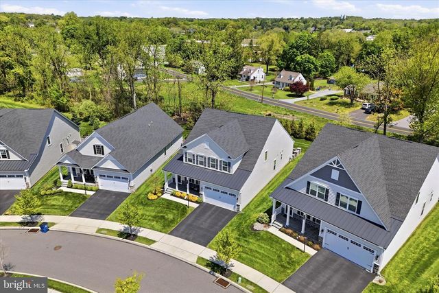 1216 SCULTHORPE DR, West Chester, PA 19380