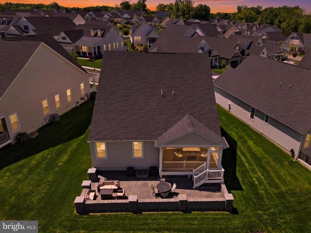 1216 SCULTHORPE DR, West Chester, PA 19380