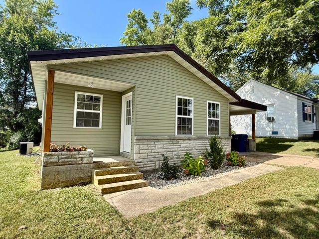 206 E Chestnut Street, Houston, MO 65483
