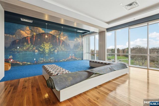 1 Executive 311, Fort Lee, NJ 07024