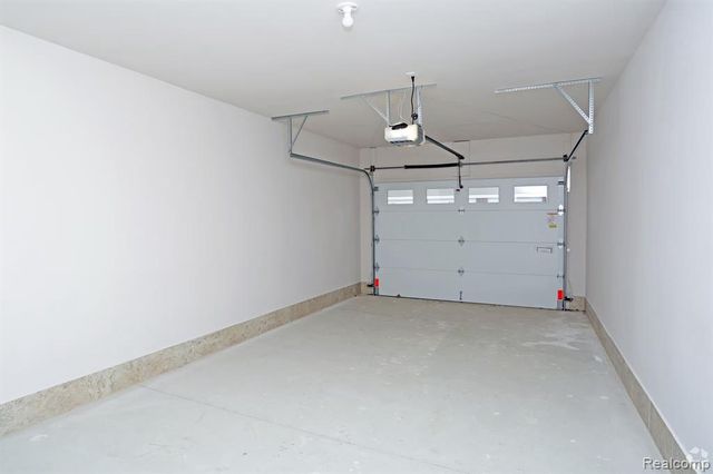 54246 Bay Point Drive, Shelby Twp, MI 48316