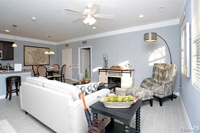 54246 Bay Point Drive, Shelby Twp, MI 48316