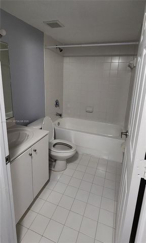 22701 SW 88th Pl 203-9, Cutler Bay, FL 33190