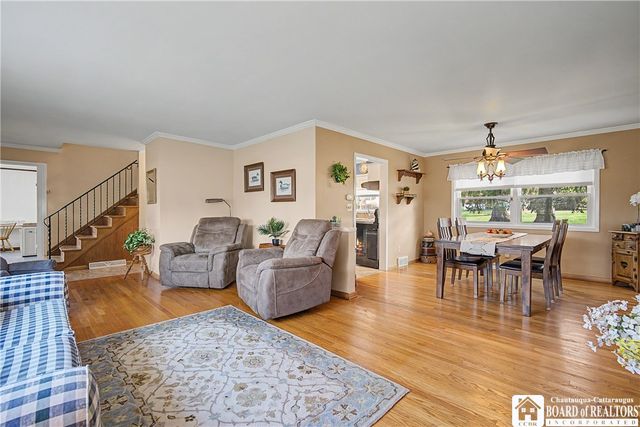 39 West Fairmount Avenue, Busti, NY 14750