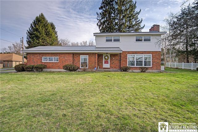 39 West Fairmount Avenue, Busti, NY 14750