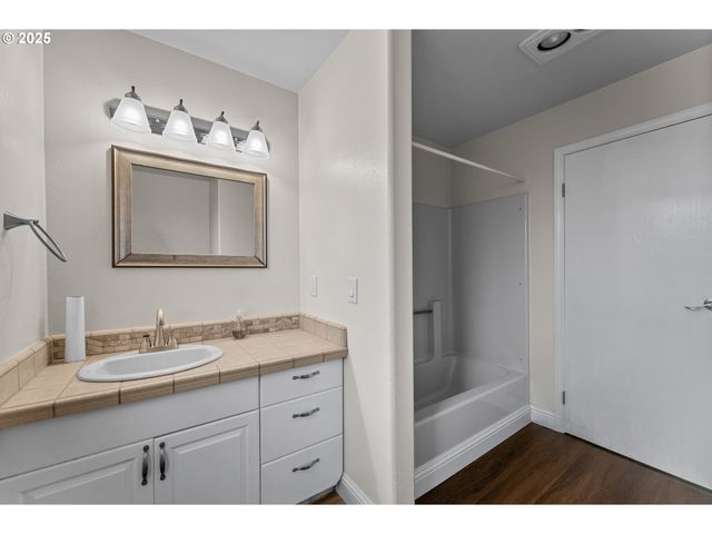 15263 OCEANVIEW Dr, Brookings, OR 97415