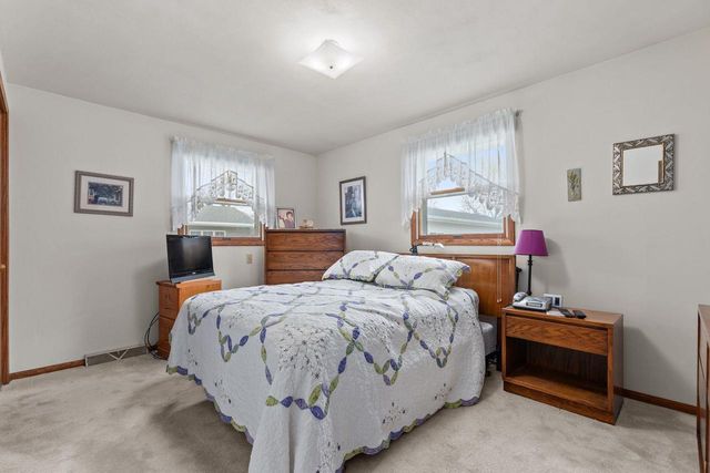 1029 ALVA STREET, Menasha, WI 54952