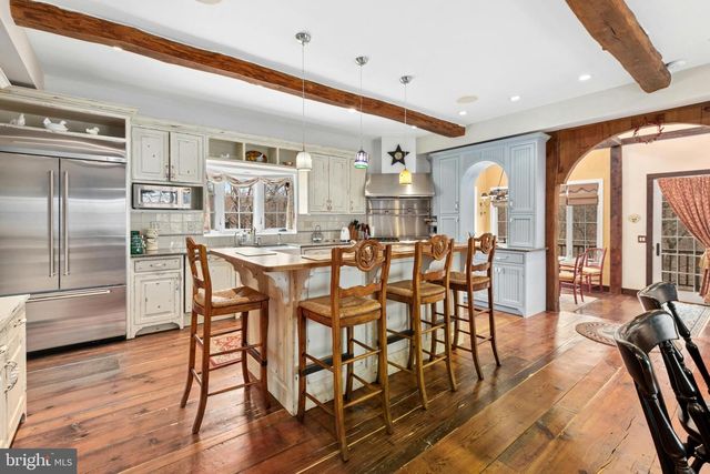2332 KUNSMAN RD, Quakertown, PA 18951