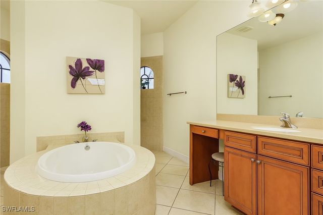 1708 Beach PKWY W, Cape Coral, FL 33914