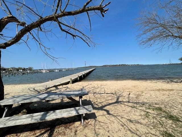 1196 GREEN HOLLY DR, Annapolis, MD 21409