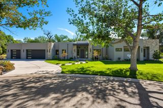 1004 Cottonwood Place NW, Albuquerque, NM 87107