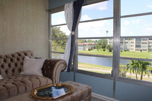 14671 Bonaire Boulevard 305, Delray Beach, FL 33446