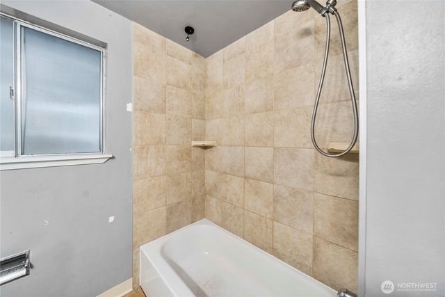 7436 S Pine Street, Tacoma, WA 98409