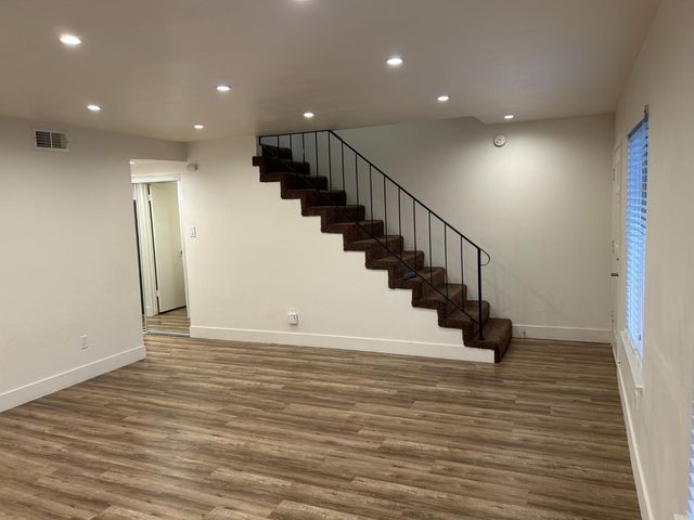 6054 Via Casitas, Carmichael, CA 95608