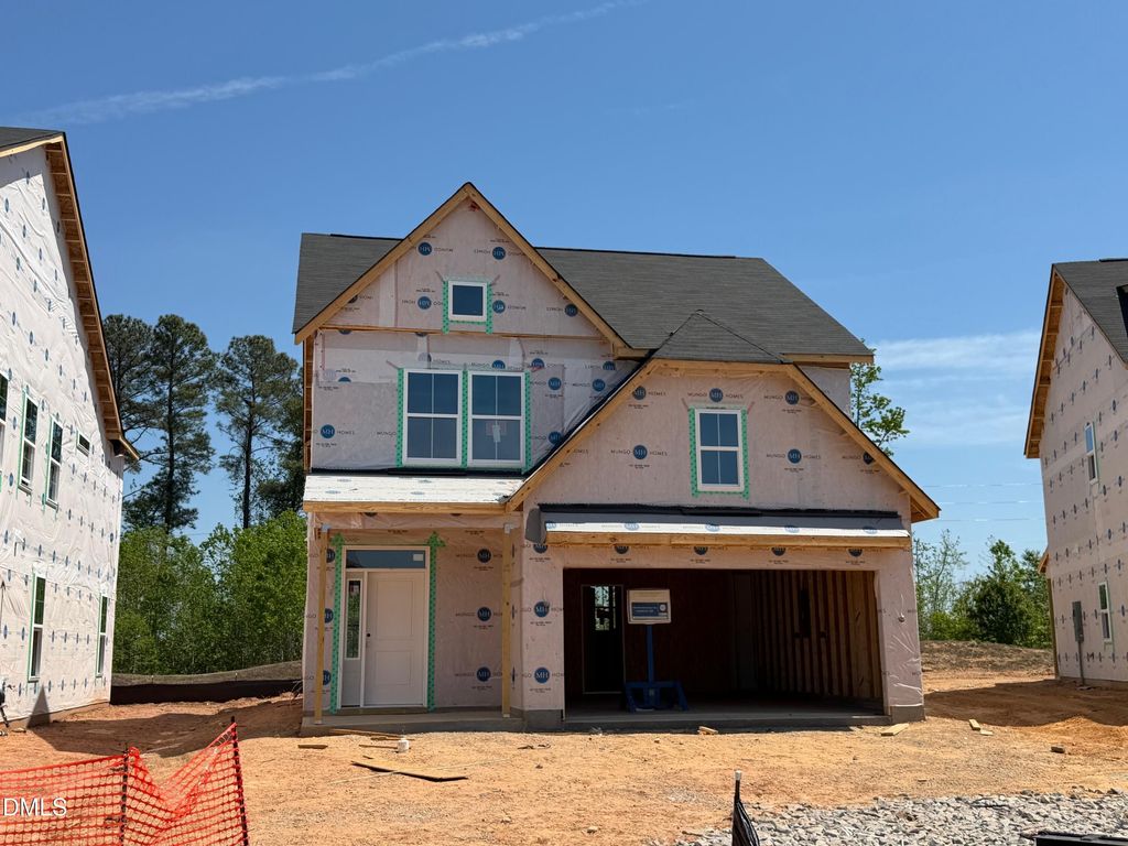 443 White Oak Garden Way 329, Garner, NC 27529