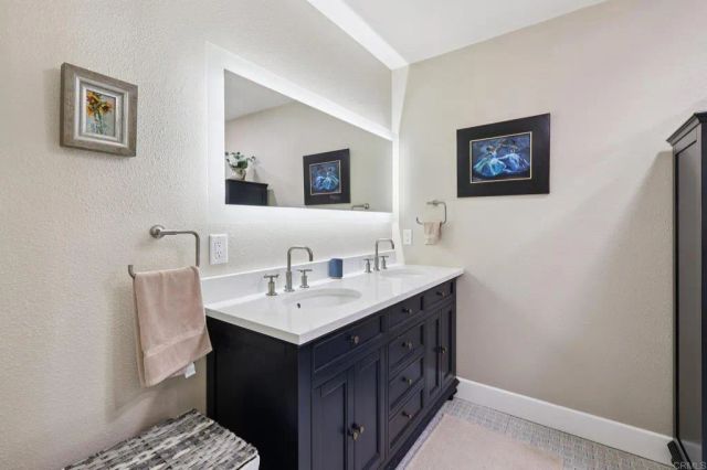 1767 Woodbine Place, Oceanside, CA 92054