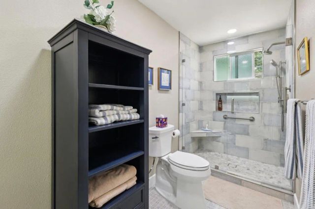 1767 Woodbine Place, Oceanside, CA 92054