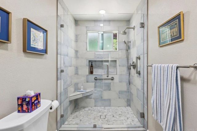 1767 Woodbine Place, Oceanside, CA 92054