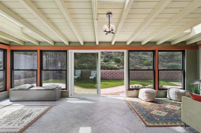 1767 Woodbine Place, Oceanside, CA 92054