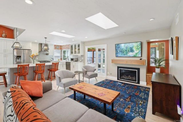1767 Woodbine Place, Oceanside, CA 92054