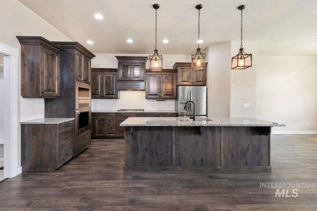 2041 W Ibis Dr, Nampa, ID 83686