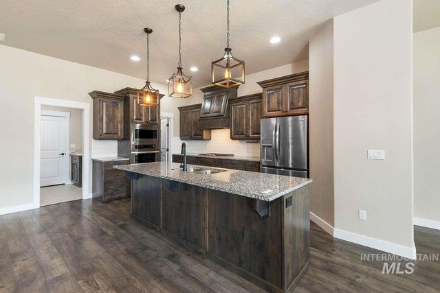 2041 W Ibis Dr, Nampa, ID 83686