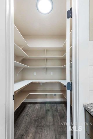 2041 W Ibis Dr, Nampa, ID 83686