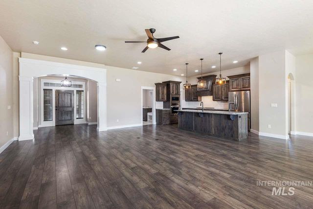 2041 W Ibis Dr, Nampa, ID 83686