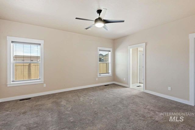 2041 W Ibis Dr, Nampa, ID 83686