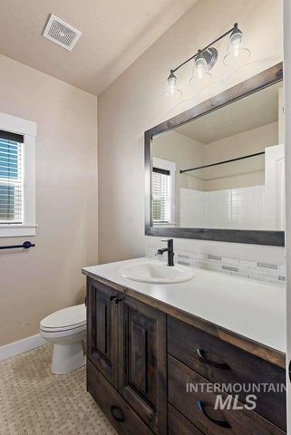 2041 W Ibis Dr, Nampa, ID 83686