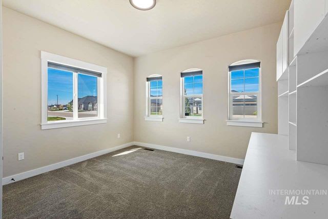 2041 W Ibis Dr, Nampa, ID 83686