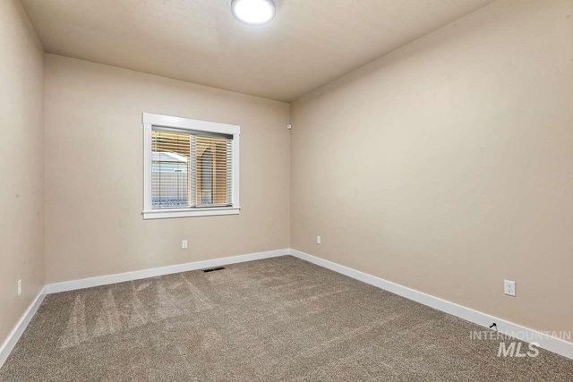 2041 W Ibis Dr, Nampa, ID 83686