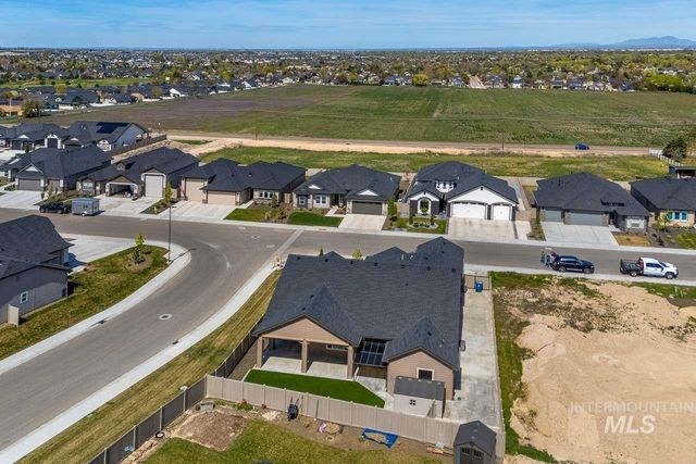 2041 W Ibis Dr, Nampa, ID 83686