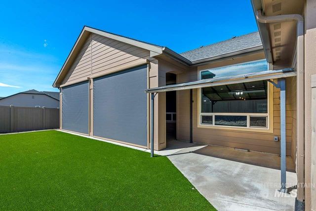 2041 W Ibis Dr, Nampa, ID 83686