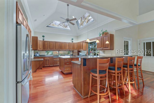 30 Outpost Ln, Hilton Head Island, SC 29928