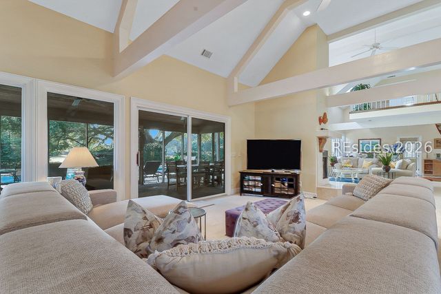 30 Outpost Ln, Hilton Head Island, SC 29928