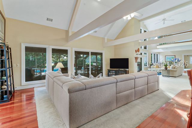 30 Outpost Ln, Hilton Head Island, SC 29928