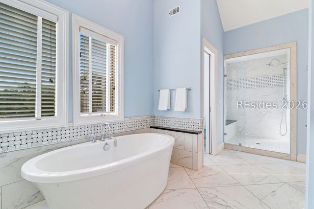 30 Outpost Ln, Hilton Head Island, SC 29928