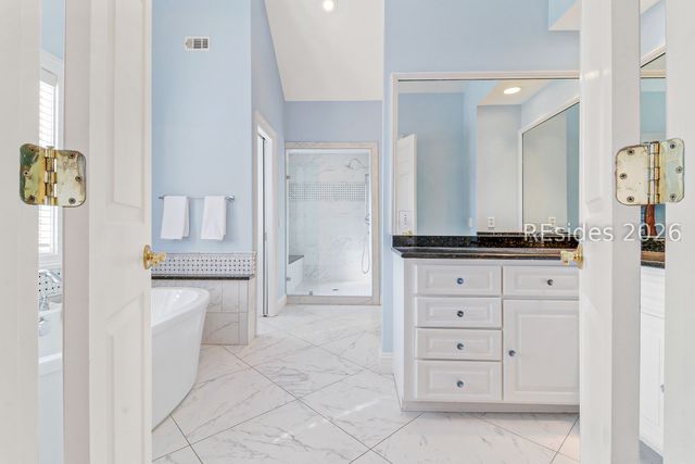 30 Outpost Ln, Hilton Head Island, SC 29928