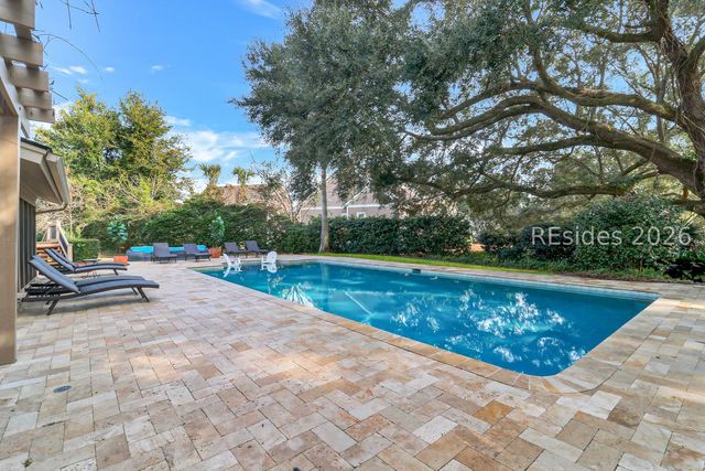 30 Outpost Ln, Hilton Head Island, SC 29928